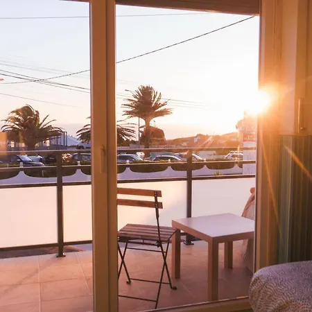 Hospedium Republica Surf House - Coxos Beach, *
