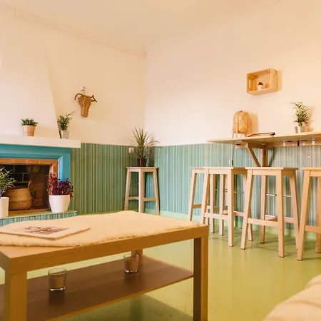 Hospedium Republica Surf House - Coxos Beach,
