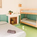 Hospedium Republica Surf House - Coxos Beach, * Ericeira
