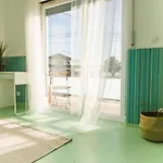 Hospedium Republica Surf House - Coxos Beach, *