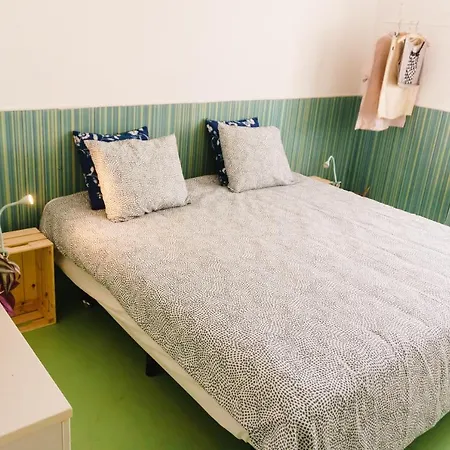 Hospedium Republica Surf House - Coxos Beach, *