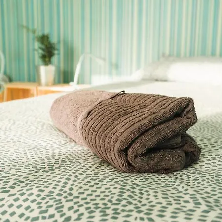 Hospedium Republica Surf House Эрисейра