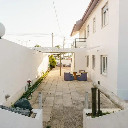 Hospedium Republica Surf House بيت شباب