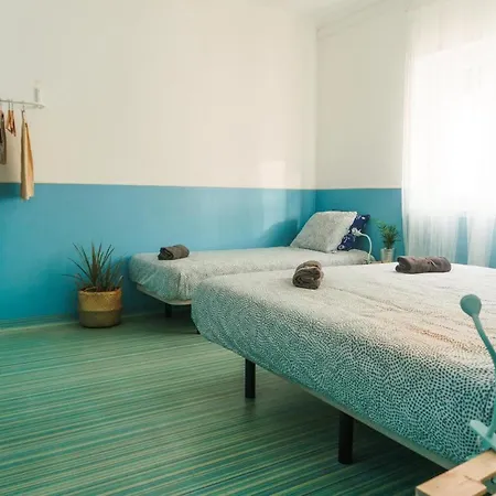 Hostel Hospedium Republica Surf House - Coxos Beach, *