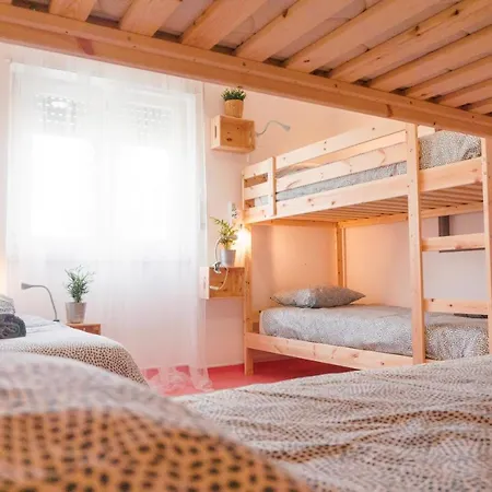 אכסניה Hospedium Republica Surf House - Coxos Beach,