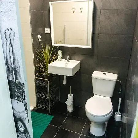 Hospedium Republica Surf House Эрисейра