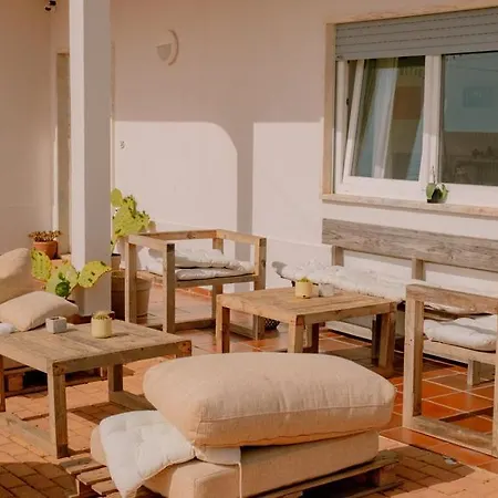 Hostel Hospedium Republica Surf House - Coxos Beach, Ericeira