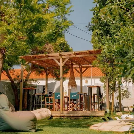 Hostel Hospedium Republica Surf House - Coxos Beach, *