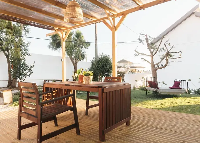 Republica Surf House - Coxos Beach, Ericeira * إيريسييرا