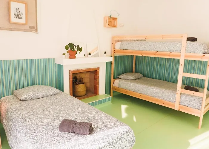 Republica Surf House - Coxos Beach, Ericeira * إيريسييرا