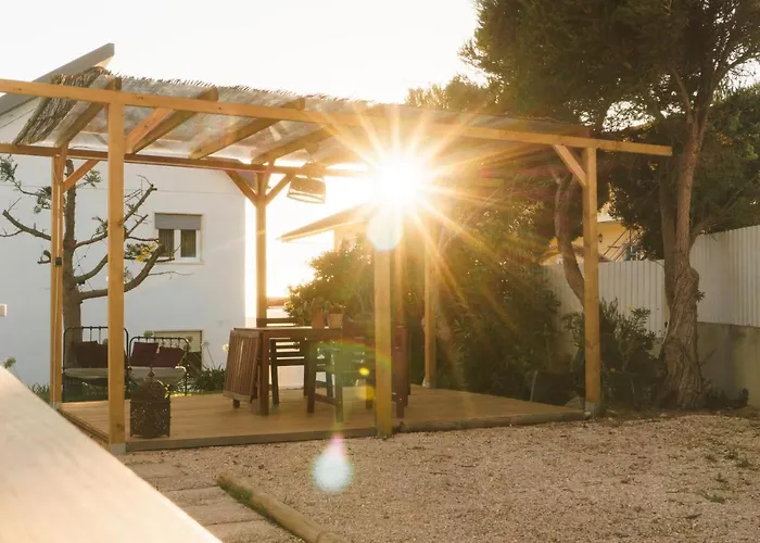 Republica Surf House - Coxos Beach, Ericeira بيت شباب