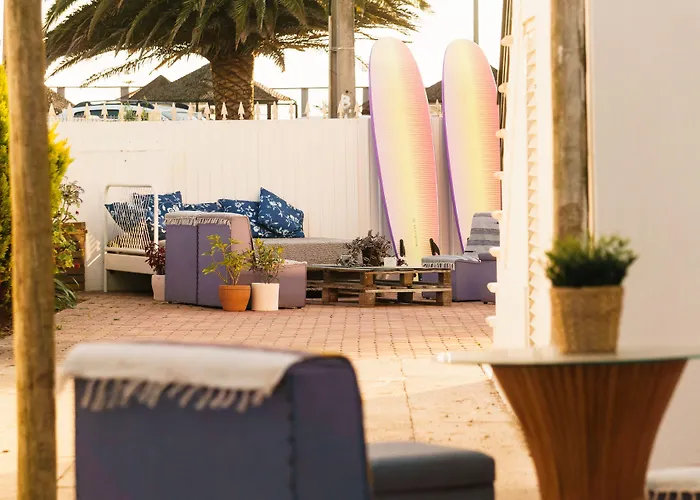 Republica Surf House - Coxos Beach, Ericeira