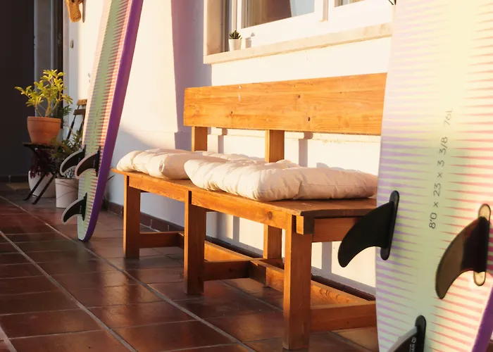 Republica Surf House - Coxos Beach, Ericeira Ericeira